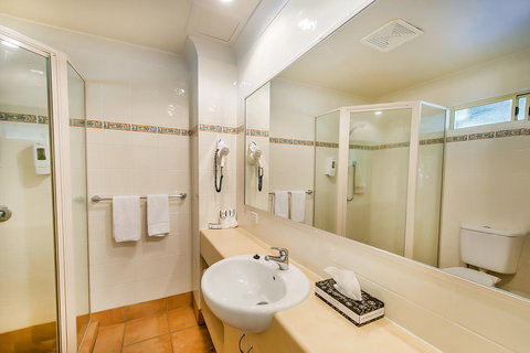 Shamrock Gardens Motel - Accommodation Main Beach 6