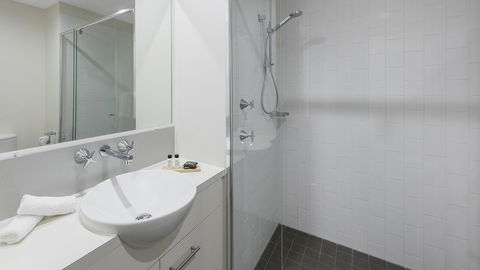 Apartments @ 212 Margaret - Accommodation Main Beach 5