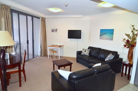 U309 Ocean Views Resort - Owner Managed - Accommodation Main Beach 1