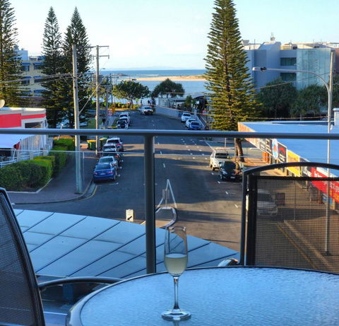 U309 Ocean Views Resort - Owner Managed - Accommodation Main Beach 4
