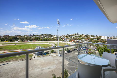 Quest Breakfast Creek - Accommodation Main Beach 11