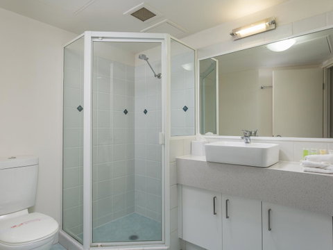 Maldives Resort Main Beach, Gold Coast - Accommodation Main Beach 8