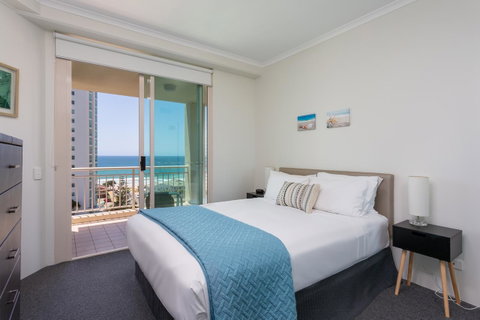 Maldives Resort Main Beach, Gold Coast - Accommodation Main Beach 20