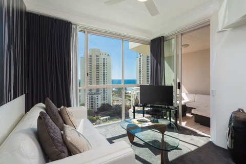 Maldives Resort Main Beach, Gold Coast - Accommodation Main Beach 18