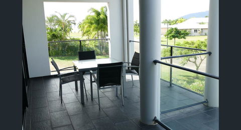 Hinchinbrook Holiday Apartments - Accommodation Main Beach 36
