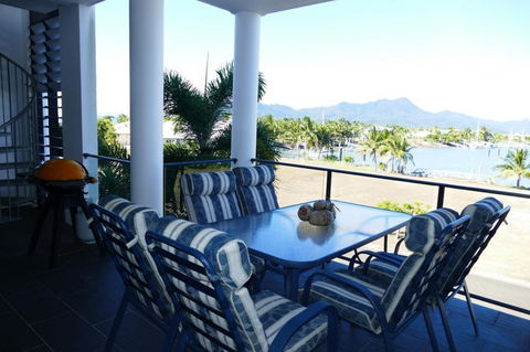 Hinchinbrook Holiday Apartments - Accommodation Main Beach 8