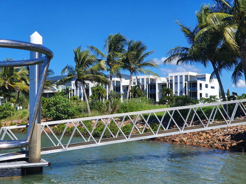Hinchinbrook Holiday Apartments - Accommodation Main Beach 30
