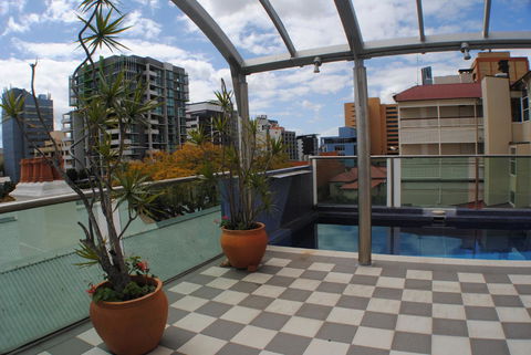 Astor Metropole Hotel - Accommodation Main Beach 4