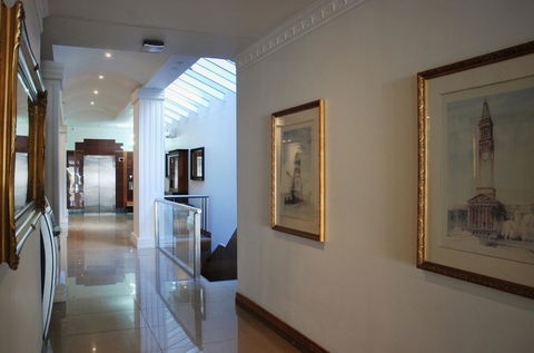 Astor Metropole Hotel - Accommodation Main Beach 5