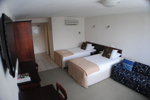 Astor Metropole Hotel - Accommodation Main Beach 8