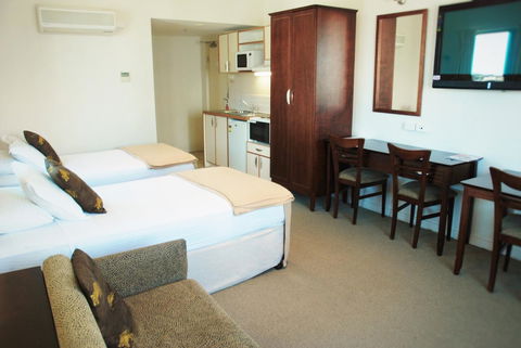 Astor Metropole Hotel - Accommodation Main Beach 16