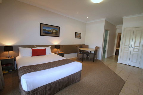 Midlander Motor Inn - Accommodation Main Beach 17