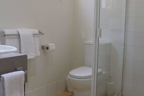 Midlander Motor Inn - Accommodation Main Beach 7