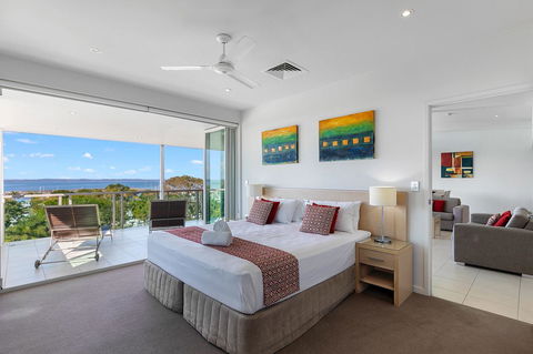 Akama Resort - Accommodation Main Beach 17