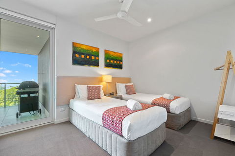 Akama Resort - Accommodation Main Beach 13