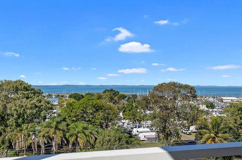 Akama Resort - Accommodation Main Beach 6