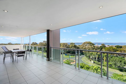 Akama Resort - Accommodation Main Beach 12