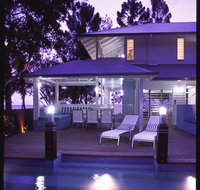 The Pines At Oak Beach - Accommodation Main Beach