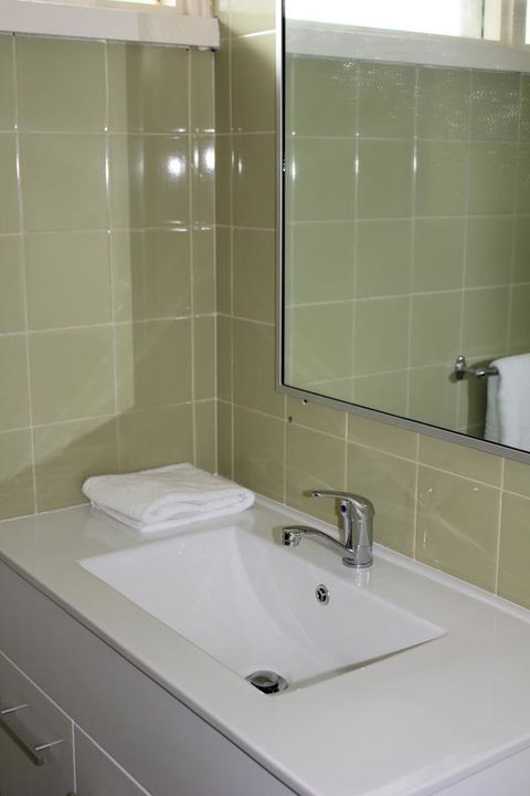 Arcadia Village Motel - Accommodation Main Beach 23