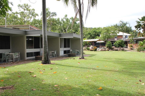 Arcadia Village Motel - Accommodation Main Beach 7