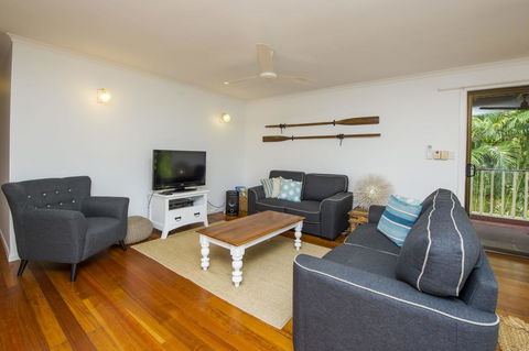 Koorakai - Accommodation Main Beach 2