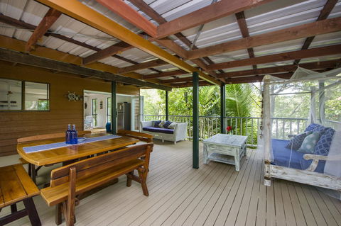 Koorakai - Accommodation Main Beach 8