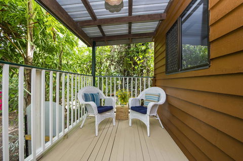 Koorakai - Accommodation Main Beach 11