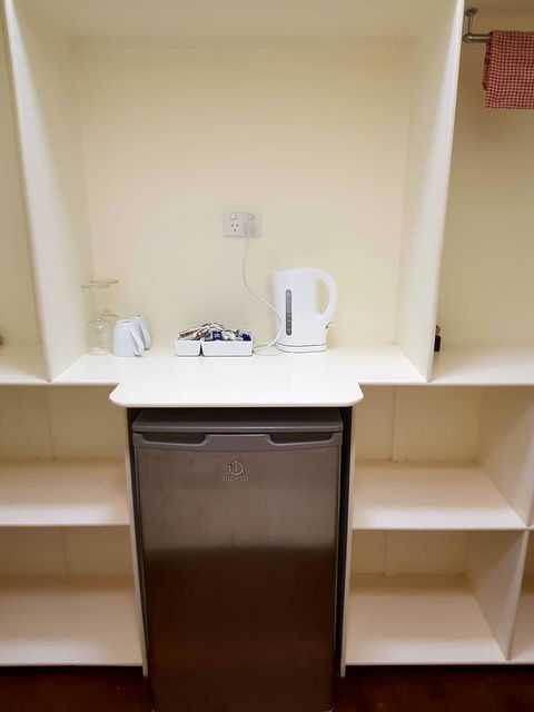 Arcadia Beach Guest House And Car Hire - Accommodation Main Beach 28