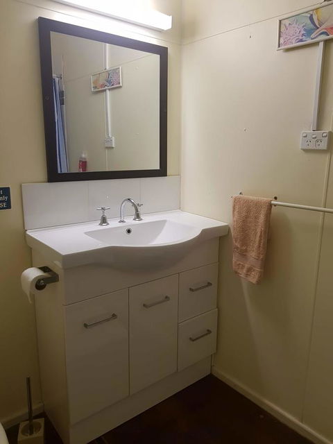 Arcadia Beach Guest House And Car Hire - Accommodation Main Beach 26