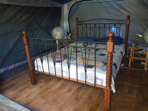 Arcadia Beach Guest House And Car Hire - Accommodation Main Beach 13