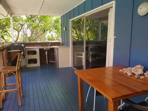 Arcadia Beach Guest House And Car Hire - Accommodation Main Beach 16
