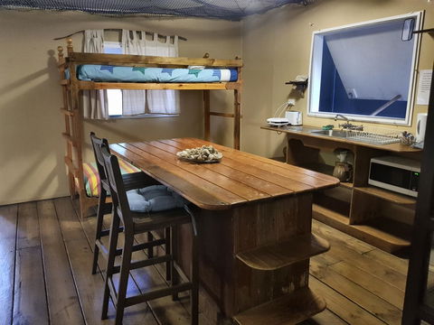 Arcadia Beach Guest House And Car Hire - Accommodation Main Beach 35