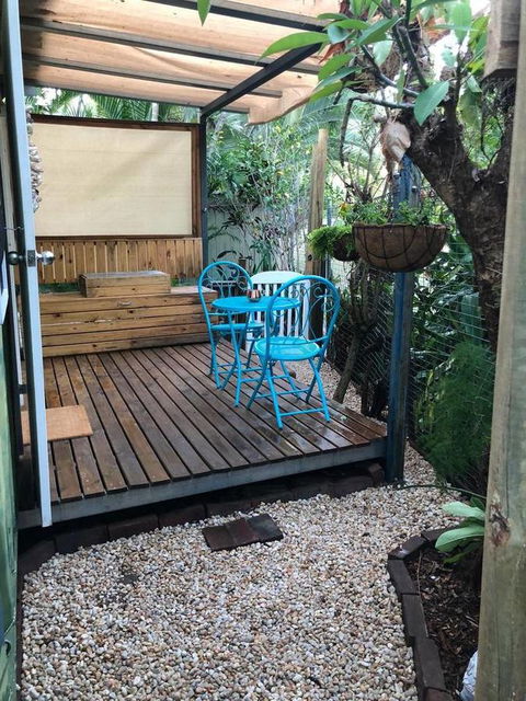 SEA-green - Accommodation Main Beach 0