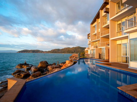 Grand Mercure Apartments Magnetic Island - Accommodation Main Beach 0