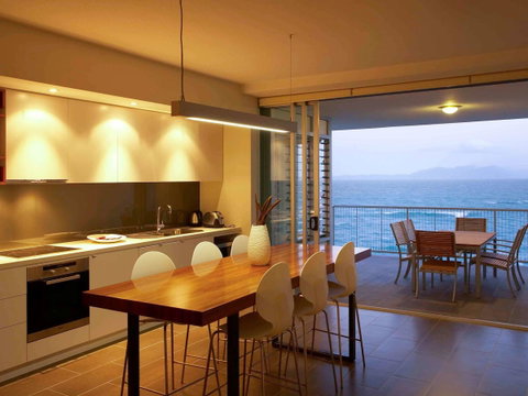 Grand Mercure Apartments Magnetic Island - Accommodation Main Beach 20
