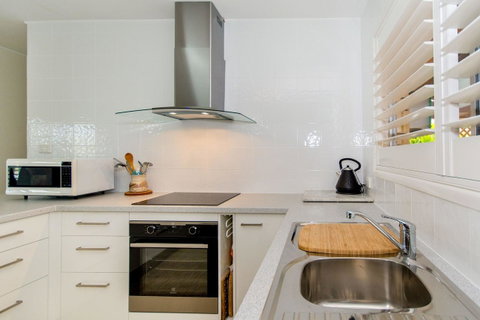 Lowset Sweetie, Central To Everything - Partridge St, Bongaree - Accommodation Main Beach 14