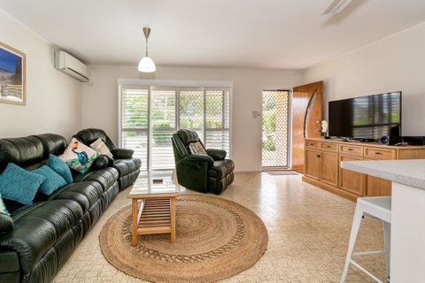 Lowset Sweetie, Central To Everything - Partridge St, Bongaree - Accommodation Main Beach 5