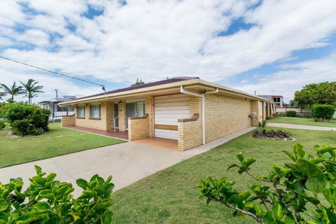 Lowset Sweetie, Central To Everything - Partridge St, Bongaree - Accommodation Main Beach 0