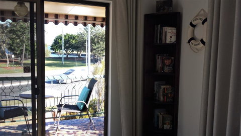 Cloud 8 On Welsby - Accommodation Main Beach 15