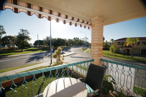 Cloud 8 On Welsby - Accommodation Main Beach 17