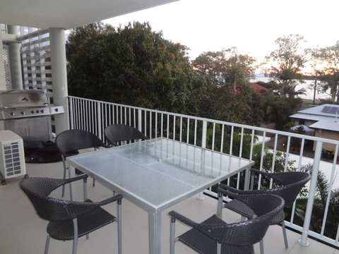 Keith's Sister - Accommodation Main Beach 32