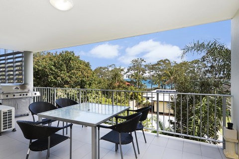 Keith's Sister - Accommodation Main Beach 4