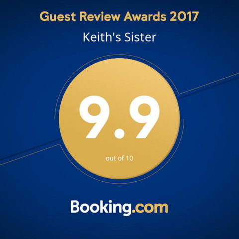 Keith's Sister - Accommodation Main Beach 17