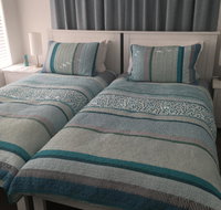 Modern Beach Villa - Accommodation Main Beach