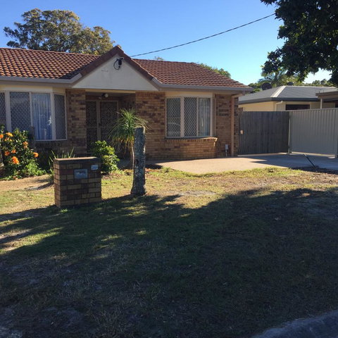 The Woorim Beach House - Accommodation Main Beach 7