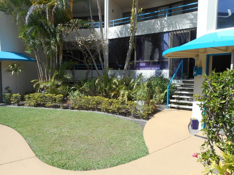 Placid Waters Holiday Apartments - Accommodation Main Beach 2