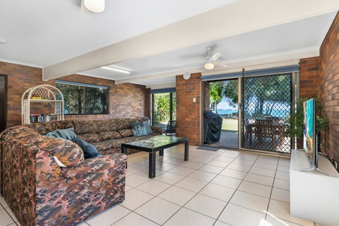 Bribie Beach House - Accommodation Main Beach 7