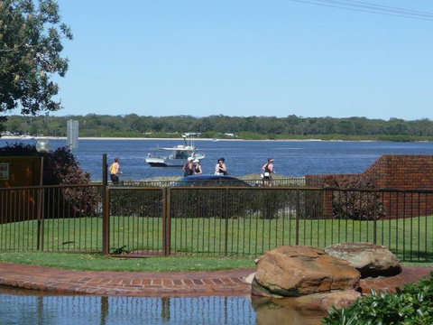 The Gums Anchorage - Accommodation Main Beach 27