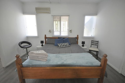 Beachside Beauty - Accommodation Main Beach 2
