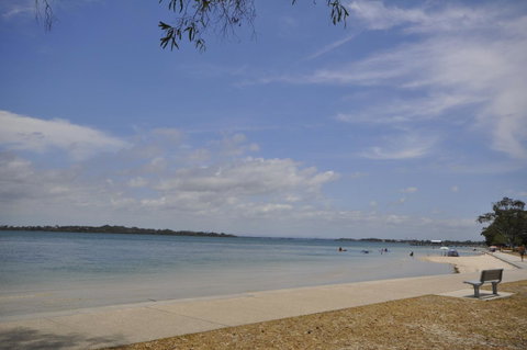 Beachside Beauty - Accommodation Main Beach 0
